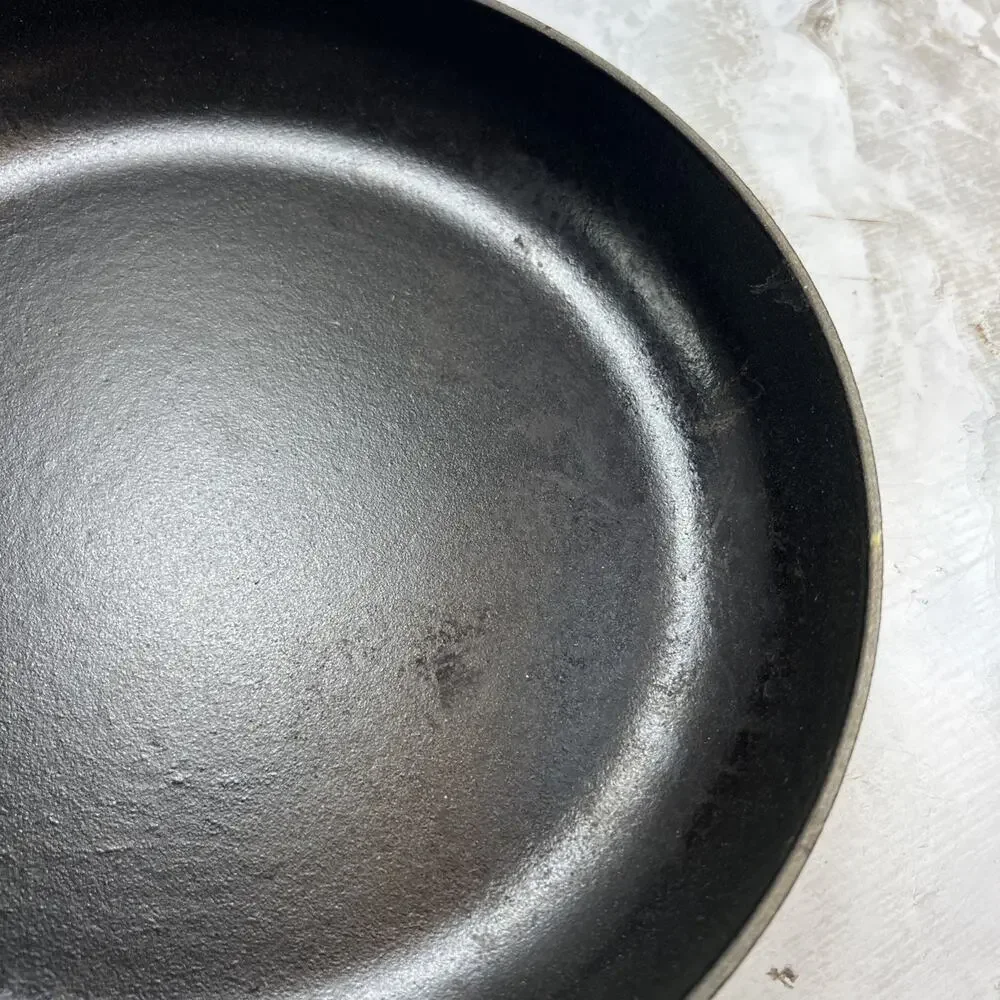 Vintage Le Creuset #24 Yellow Cast Iron Skillet With Wood Handle 9.75